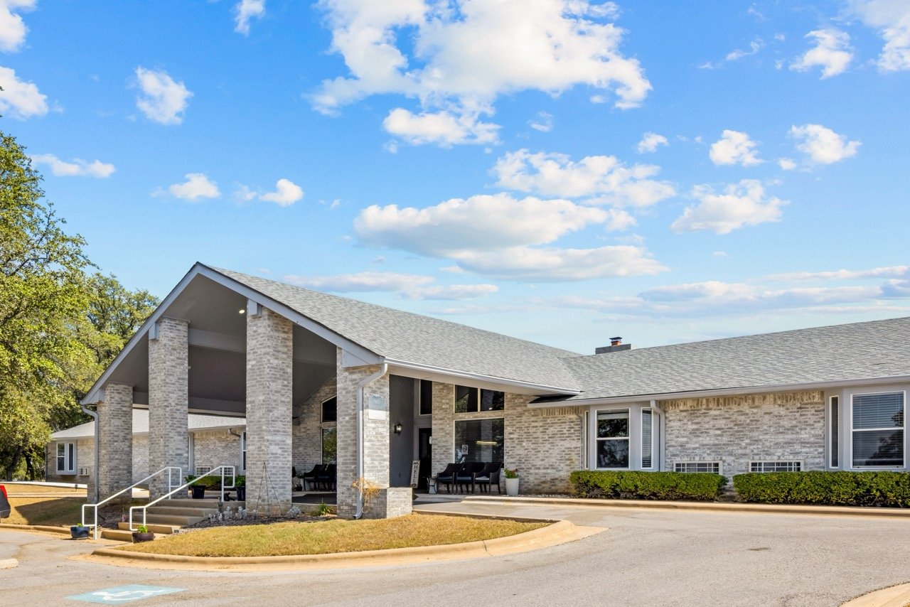 Bootstrap via serper_images (https://gatewayvillasandgardens.seniorlivingnearme.com/)