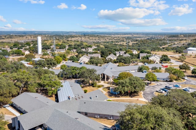 Gateway-Villas-and-Gardens-Marble-Falls-009