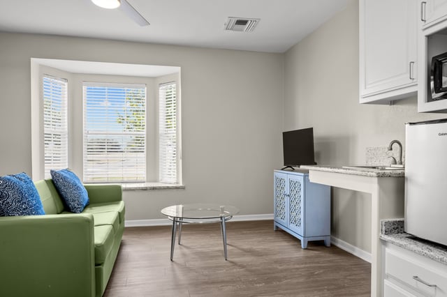 Gateway-Villas-and-Gardens-Marble-Falls-033